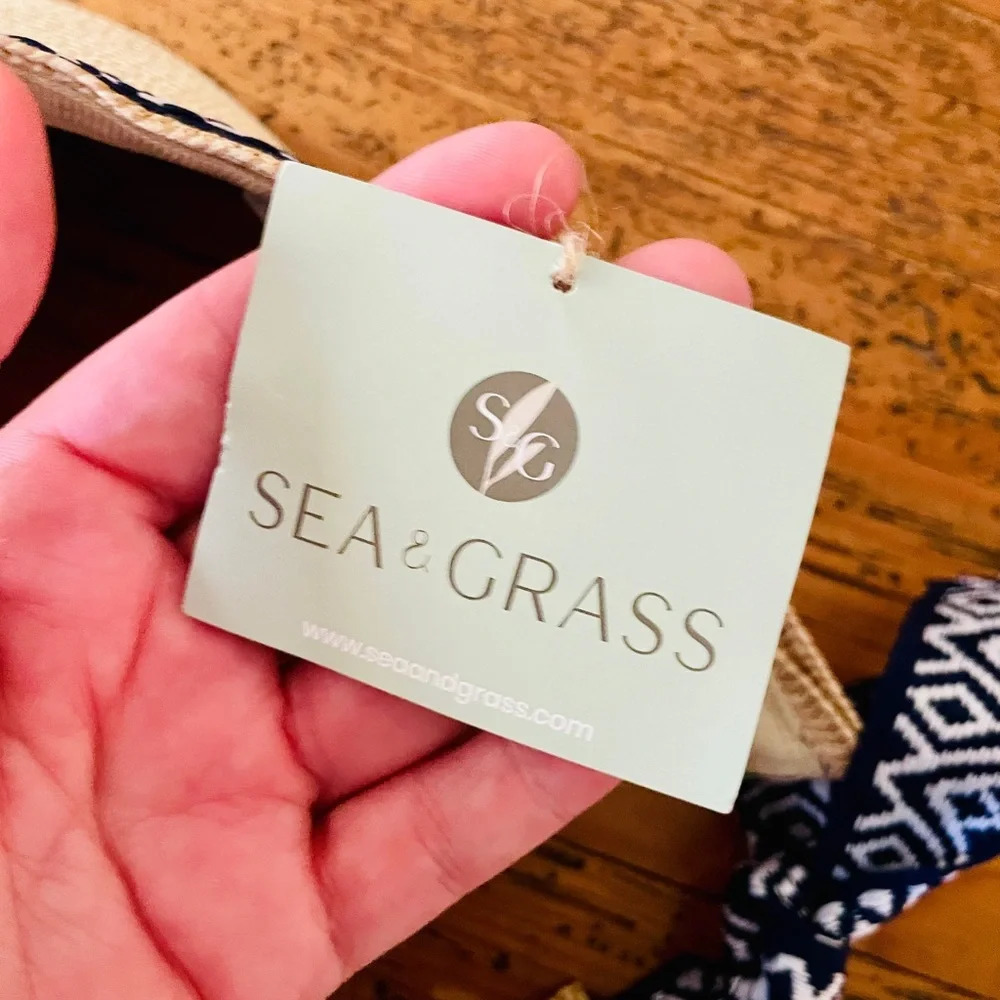 NWT Sea & Grass straw visor with ribbon tie one size packable natural blue white - Picture 7 of 11